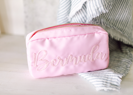 Script Bermuda Pouch